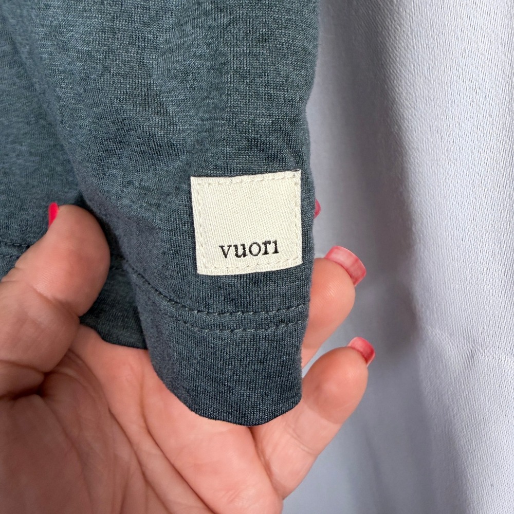 Vuori Energy Tee Shirt Women Large Gray Short Sleeve VW1011 Activewear Tshirt - Picture 2 of 7